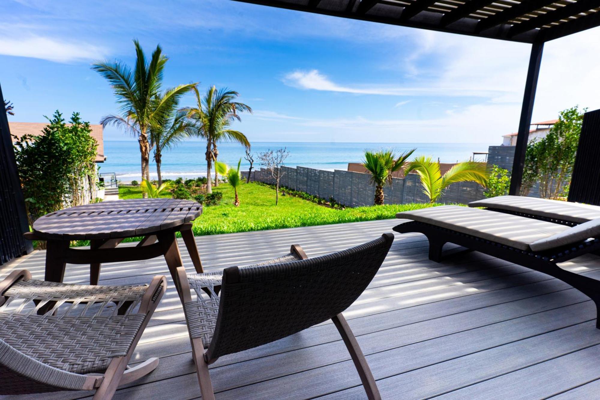 Arennas Mancora Hotel Bagian luar foto